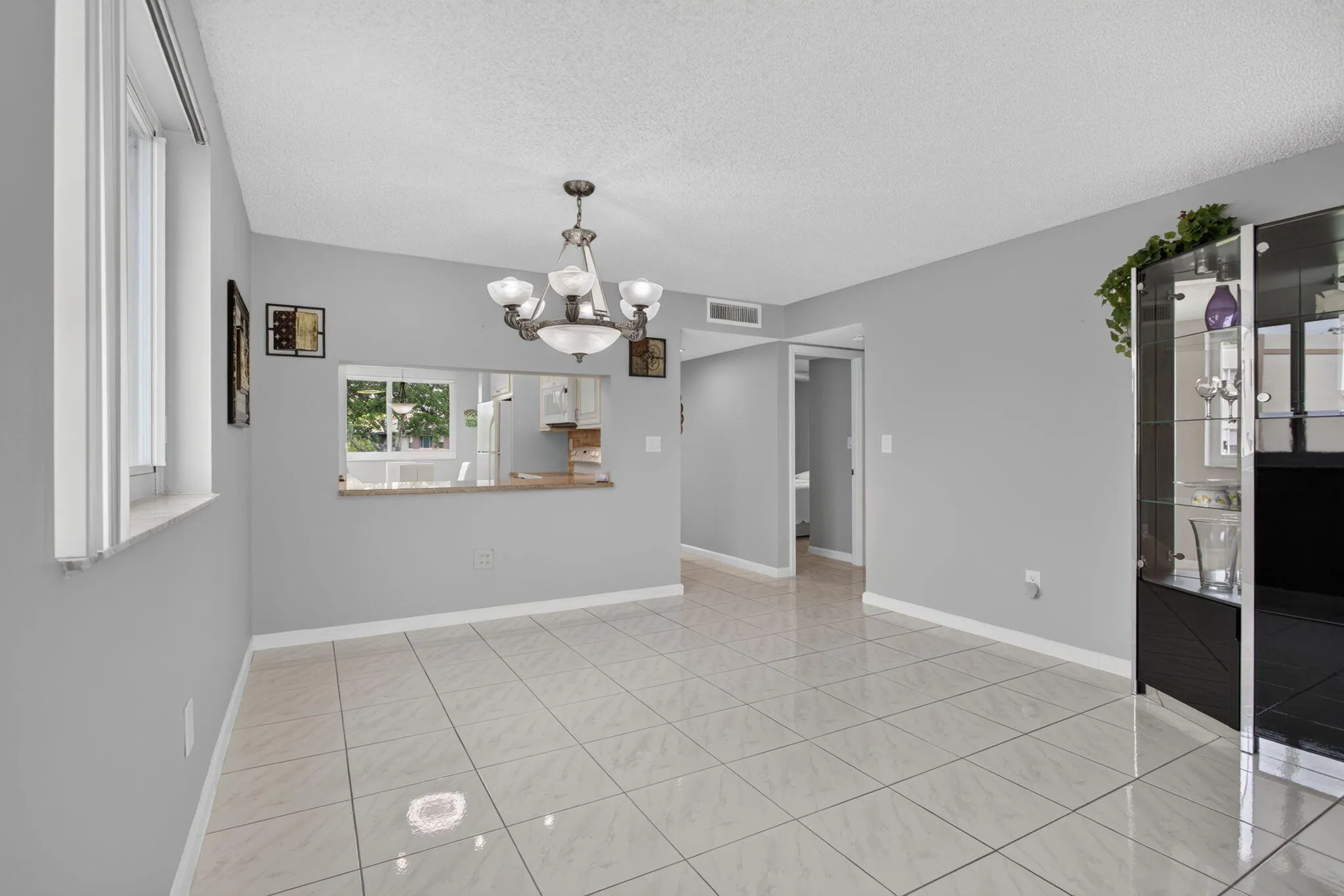 15-web-or-mls-7216-8300