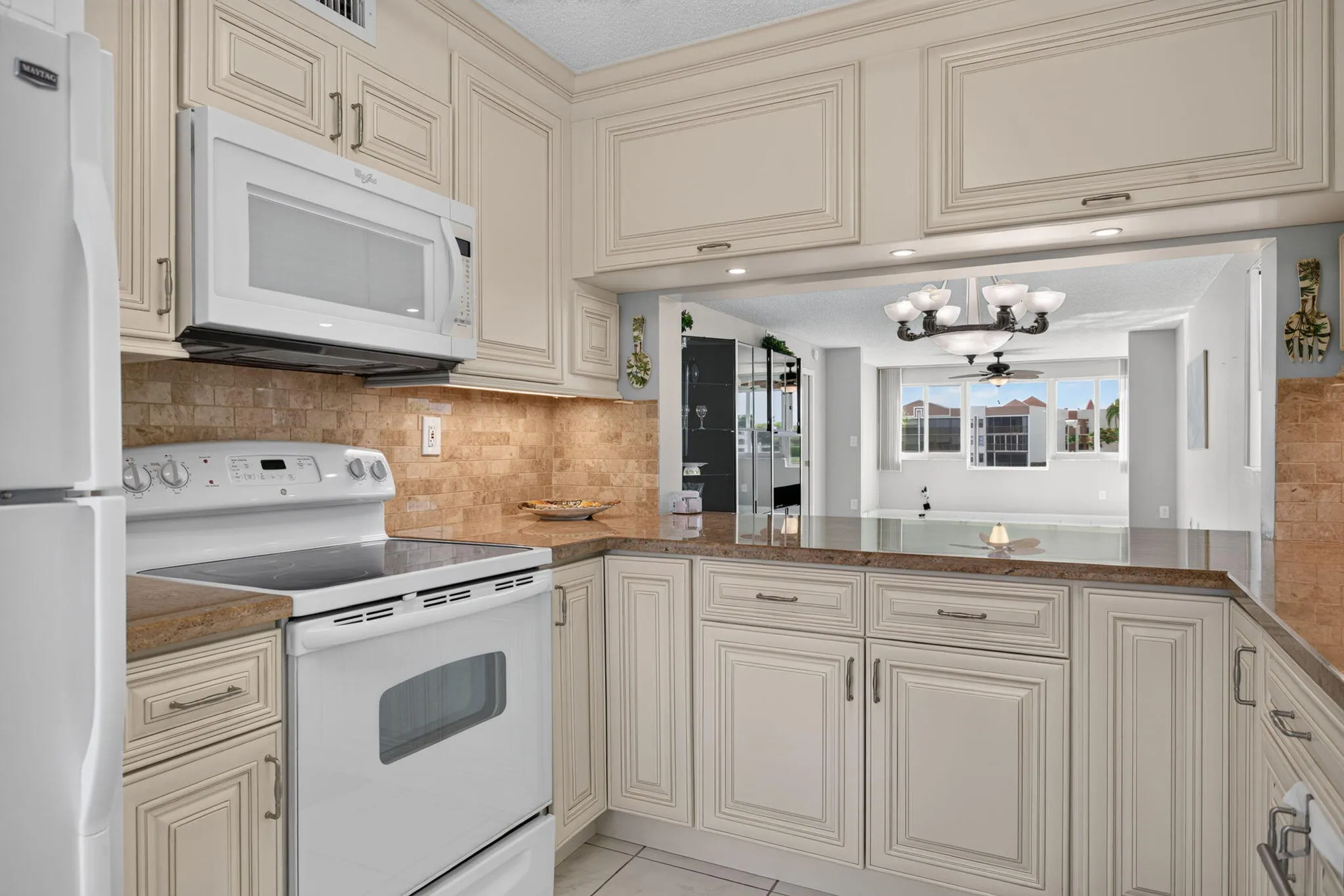 10-web-or-mls-7216-8275