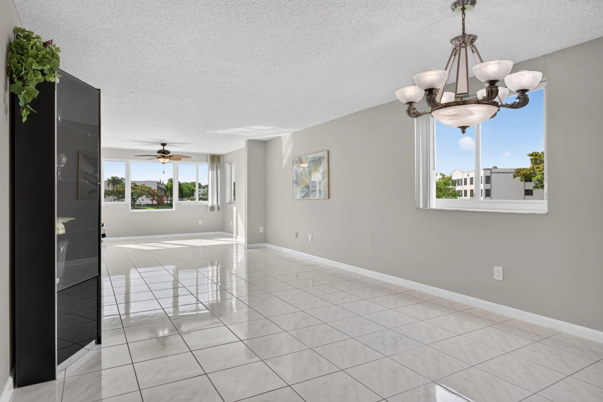 12-web-or-mls-7216-8285