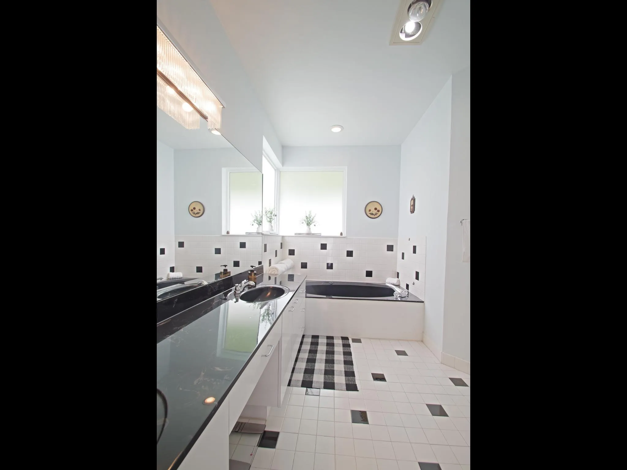 029-002-Primary Bathroom 2-2048x1536