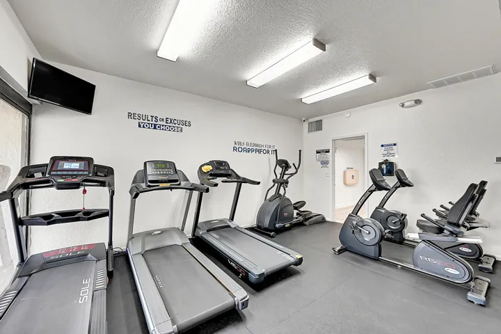 Fitness Center (2)