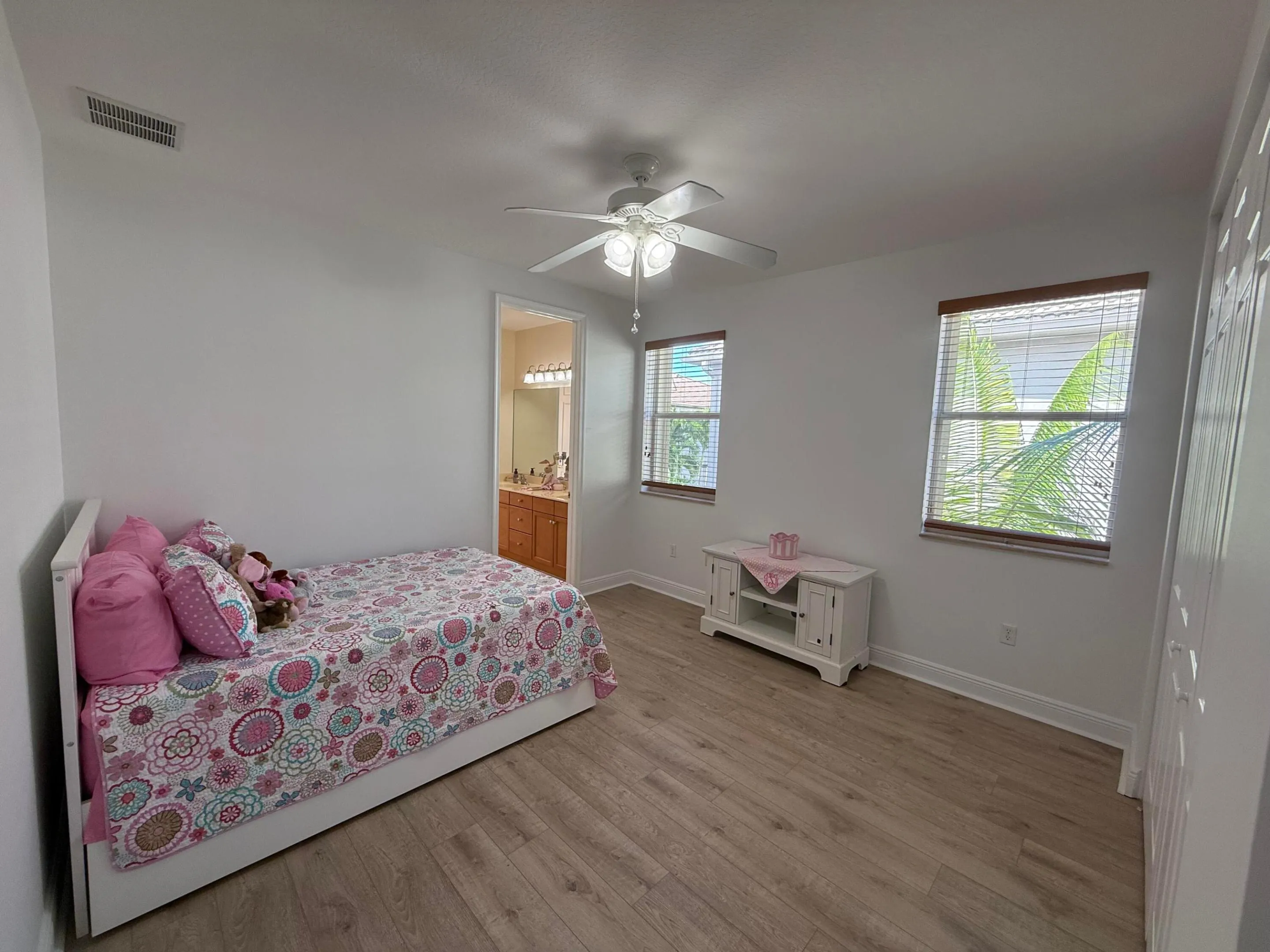 Property photo 86