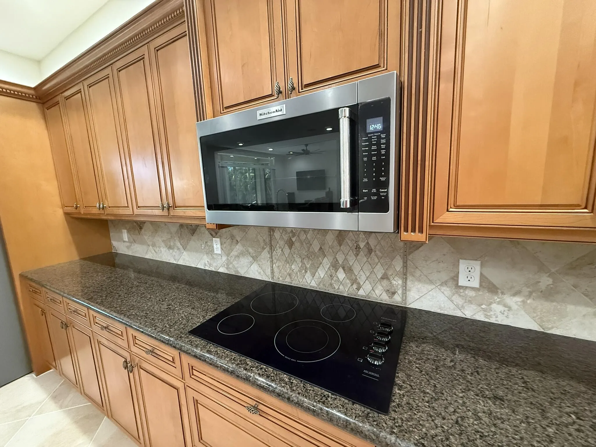 Brand New Cooktop & Microwave