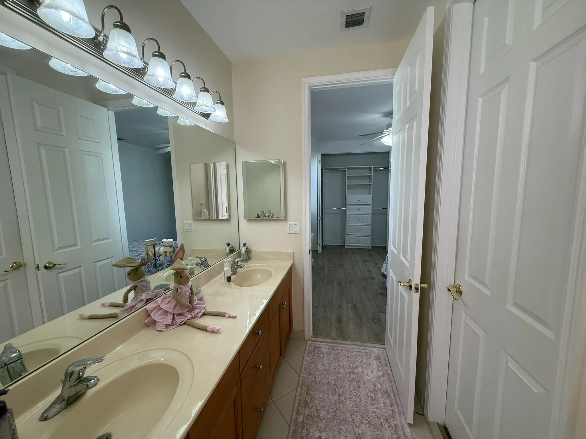 Property photo 90