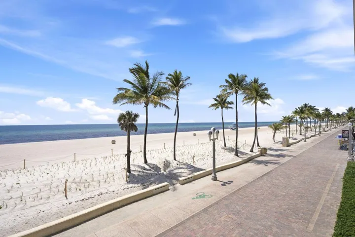 The broadwalk in front of your unit to stroll or bike to your favorite cafe along the beach