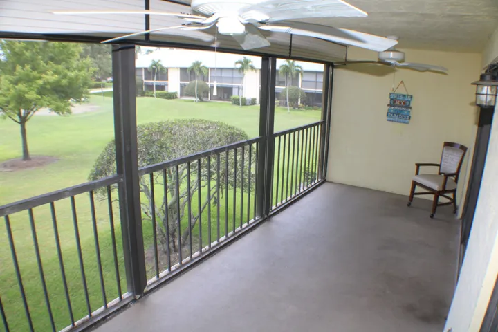 Screened balcony porch