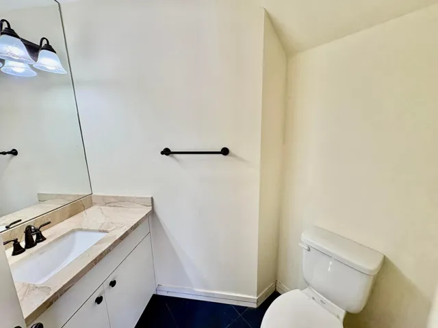 Guest Restroom