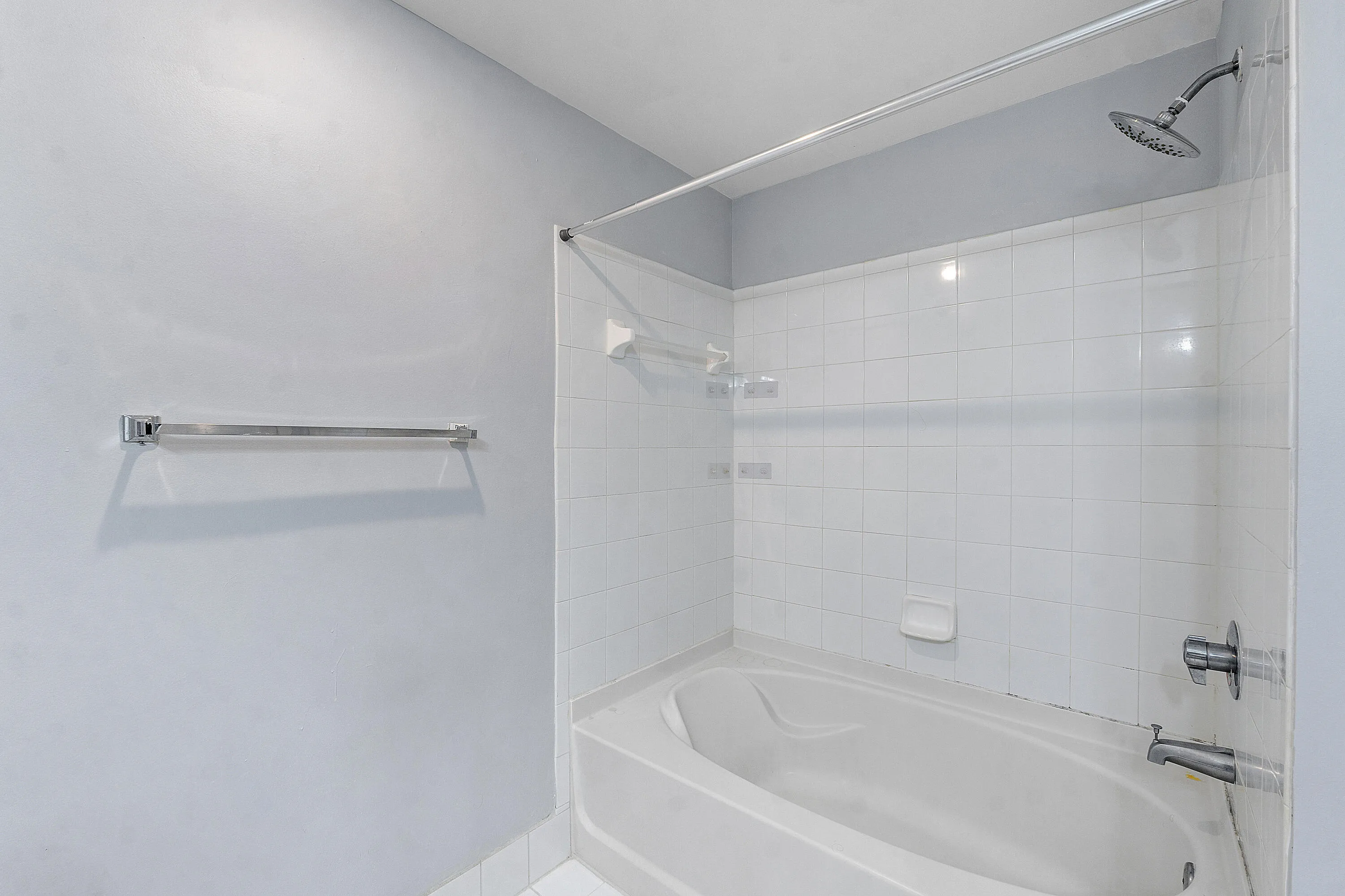 5980 W SAMPLE ROAD U104_003