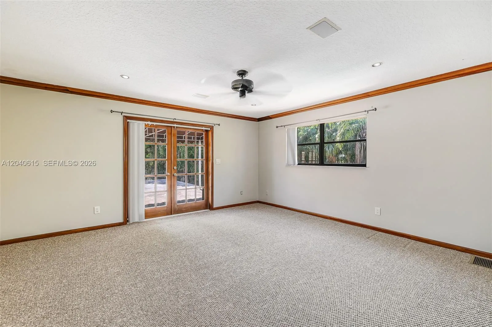 Property photo 313