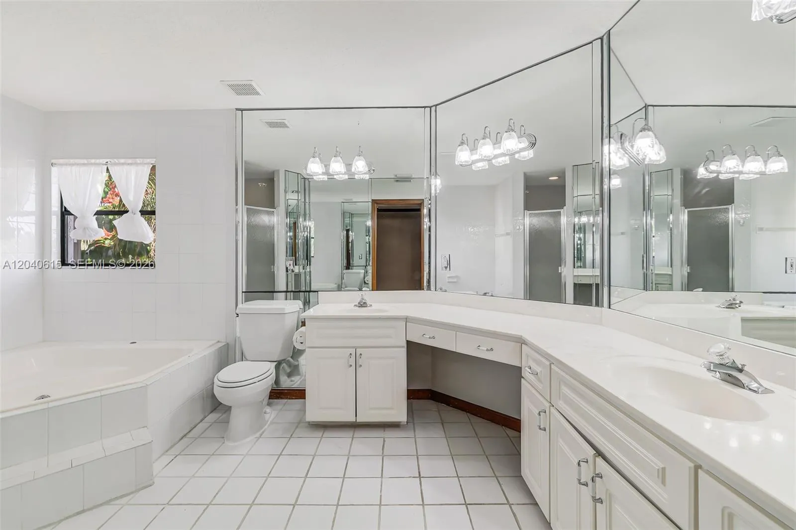 Property photo 343