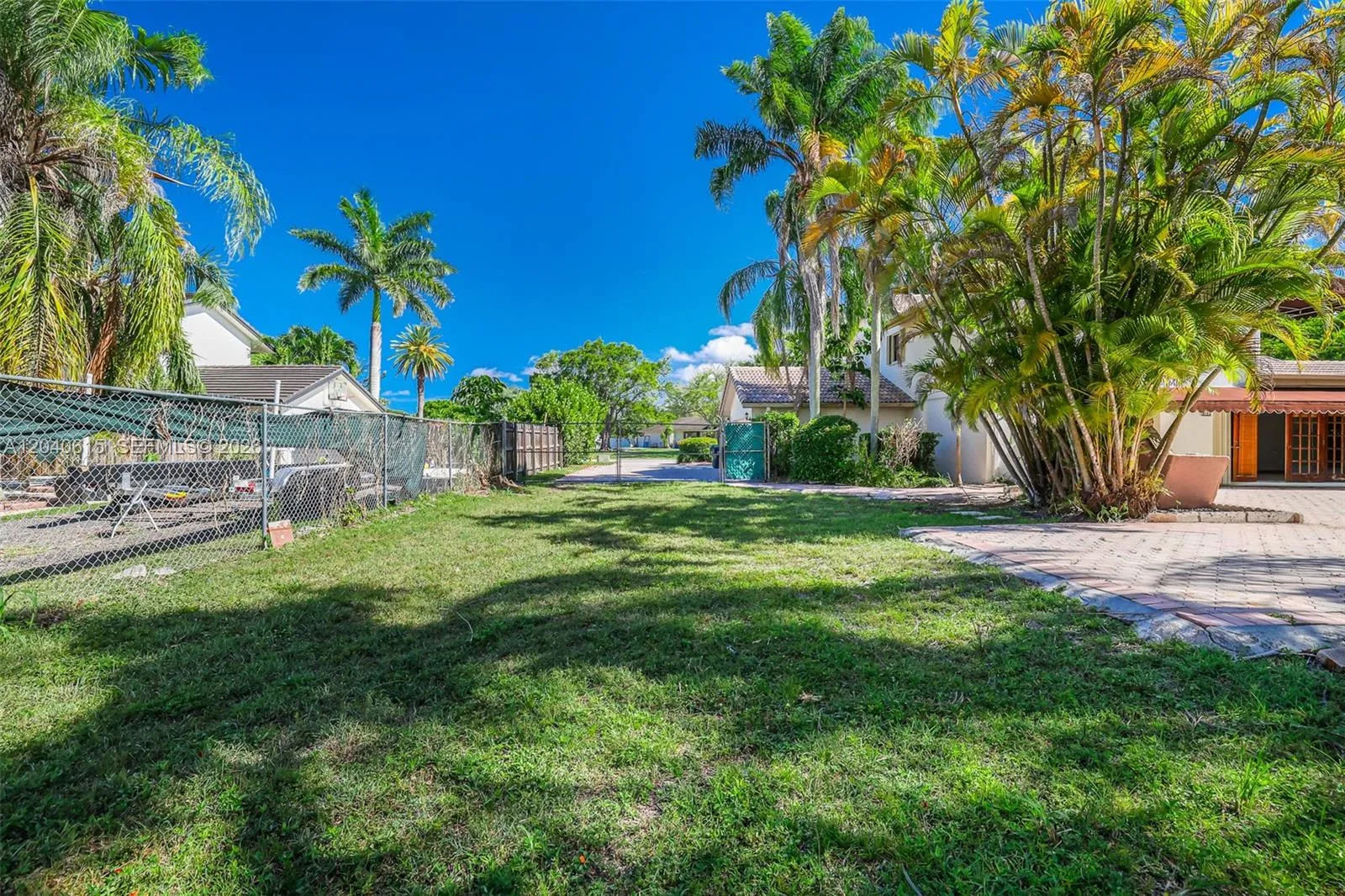 Property photo 441