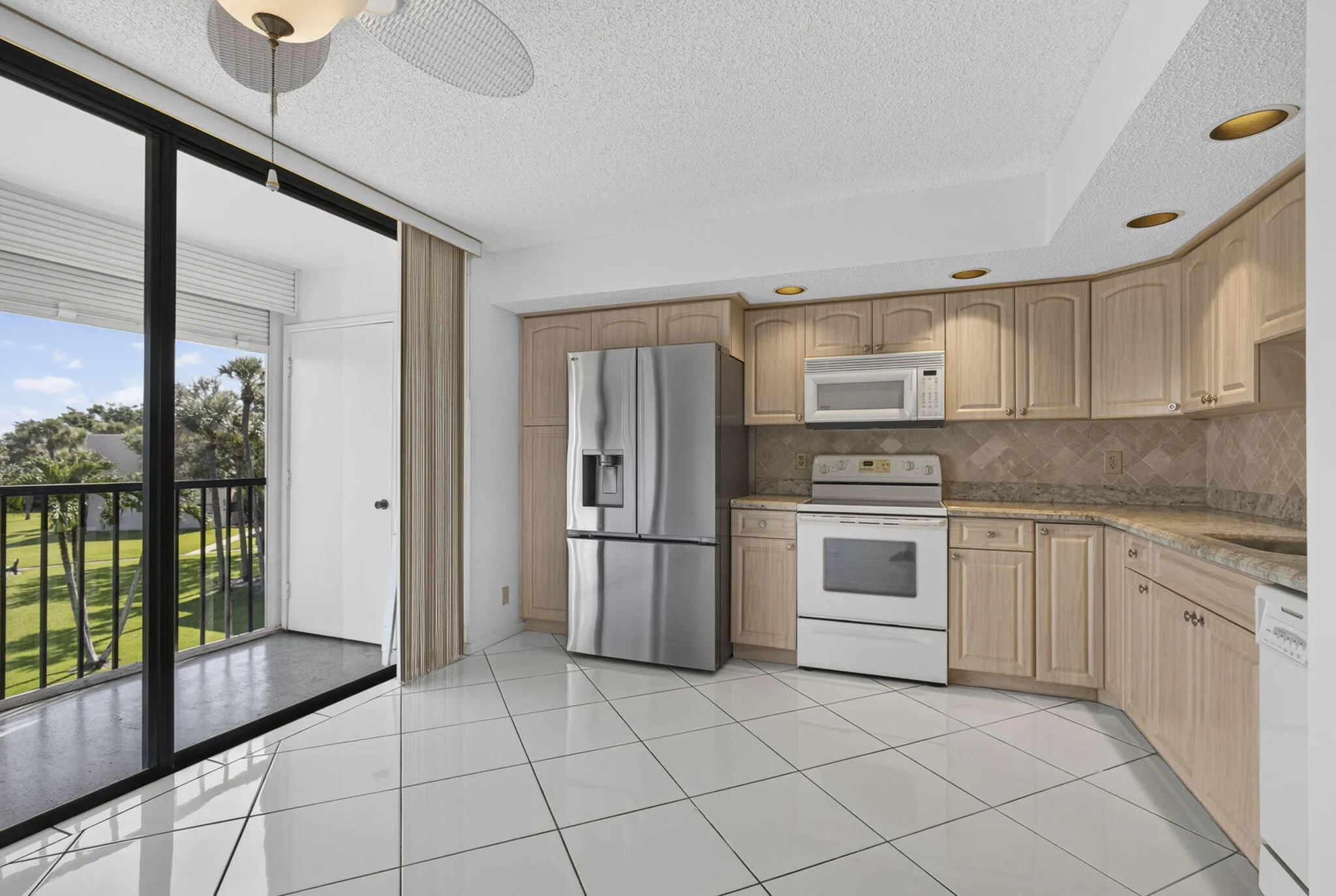 30-web-or-mls-BS1A4670