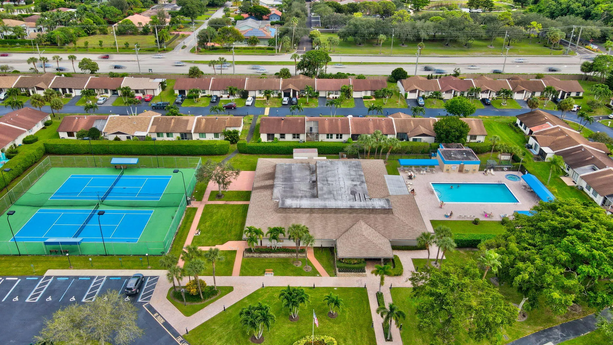 70-web-or-mls-05_dji_0577_78_79_80_81