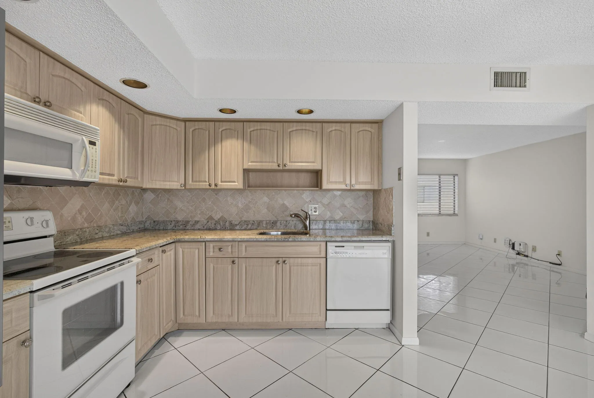 28-web-or-mls-BS1A4657
