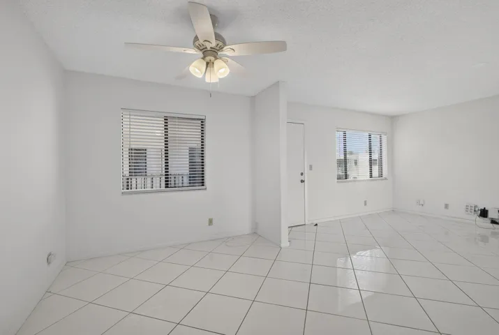 23-web-or-mls-BS1A4717