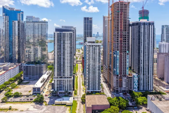 72-web-or-mls-DJI_20260617235901_0222_D
