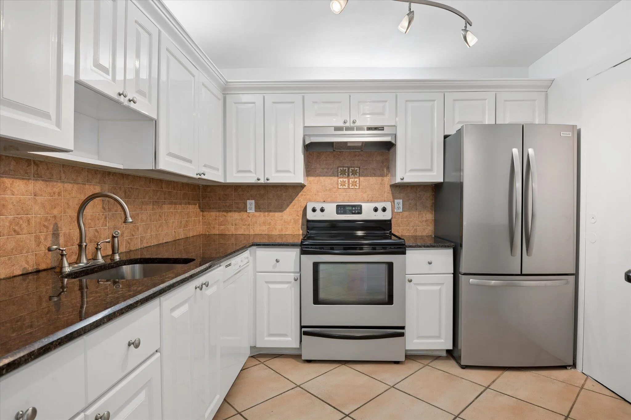 06-Cowan-1170 N Federal Hwy #309-6