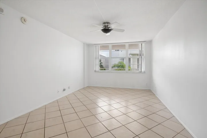 08-Cowan-1170 N Federal Hwy #309-8