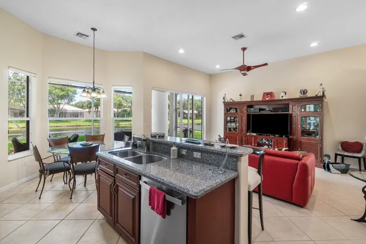 Kitchen/Family Room