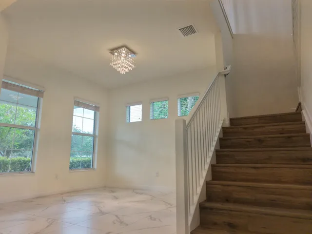 New Luxury LV stairs