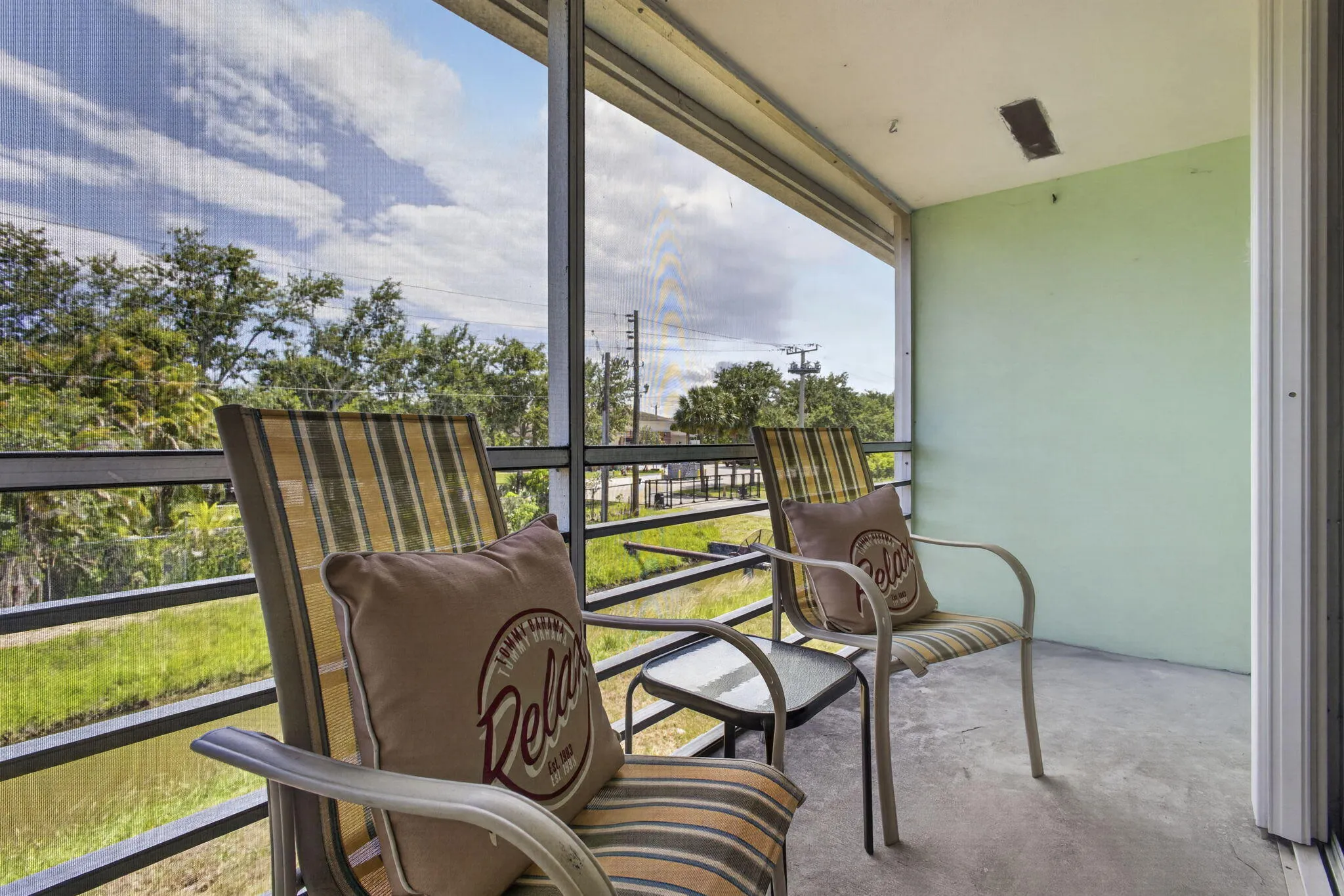 Enjoy the Florida Breeze