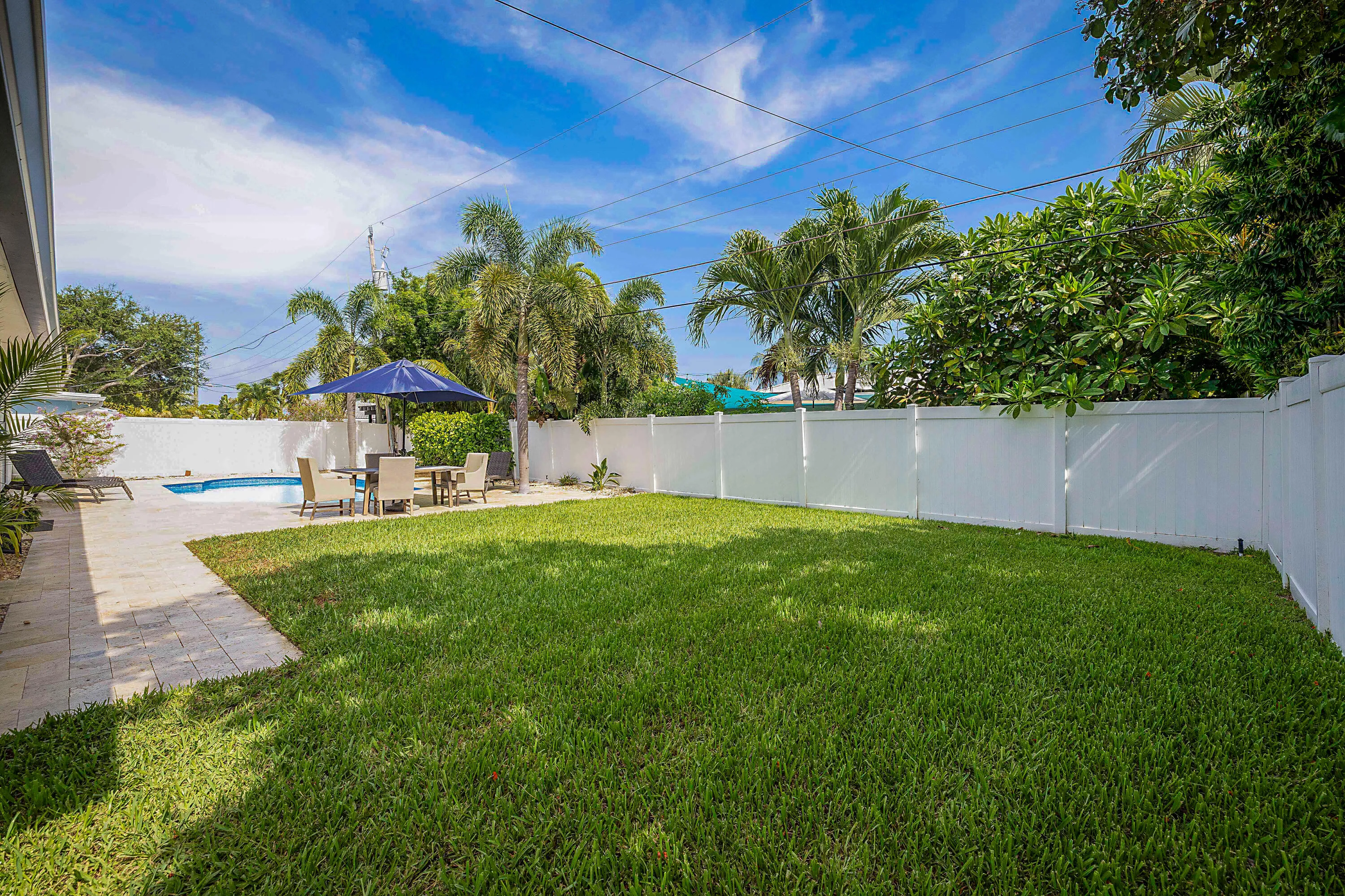 2620 NE 53rd St -39