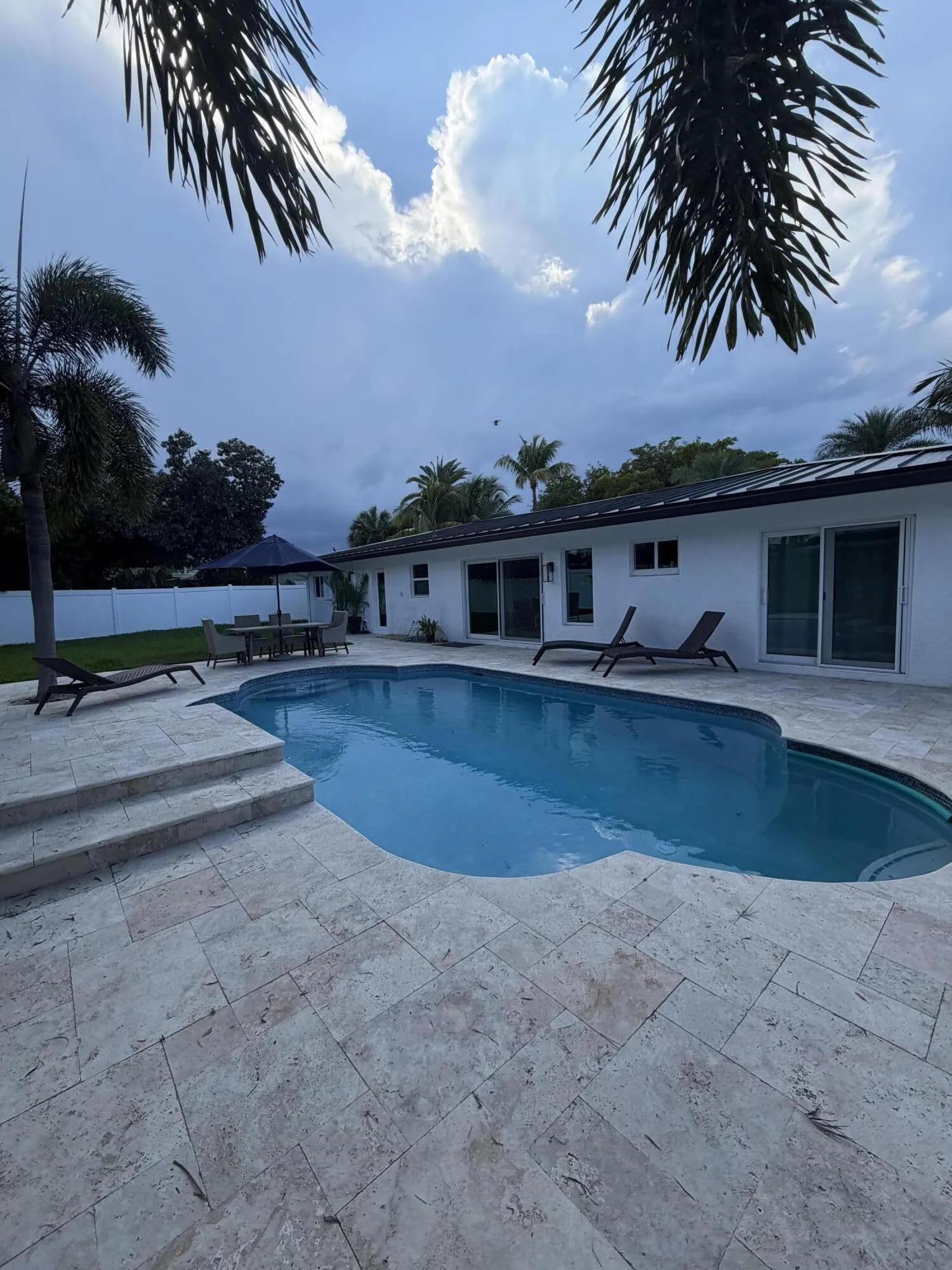 2620 NE 53rd St -43