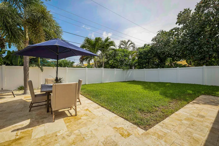 2620 NE 53rd St -38