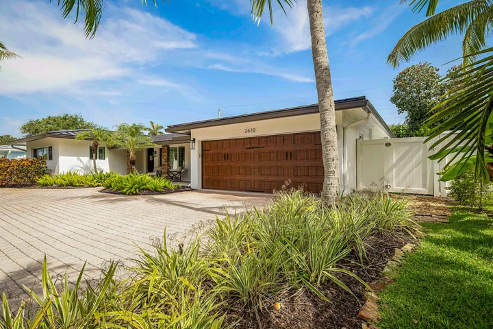 2620 NE 53rd St -3