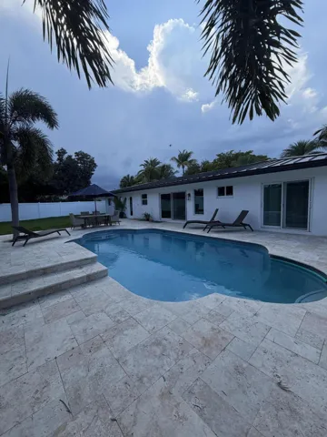 2620 NE 53rd St -43