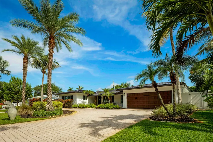 2620 NE 53rd St -41