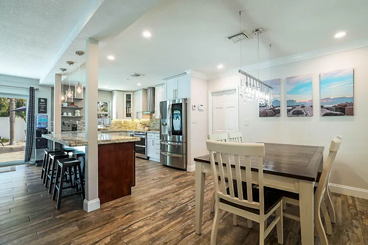 2620 NE 53rd St -9