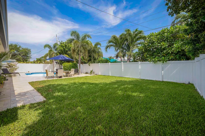 2620 NE 53rd St -39