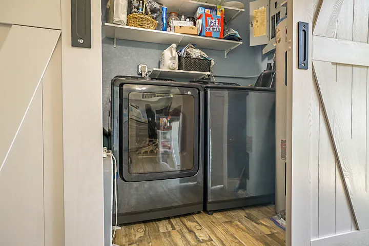 2620 NE 53rd St -29