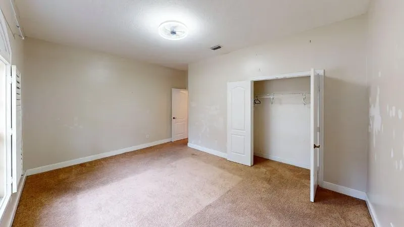 895-SW-Lake-Charles-Circle-Bedroom 3