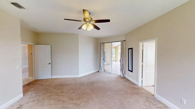 895-SW-Lake-Charles-Circle-06122026_1229
