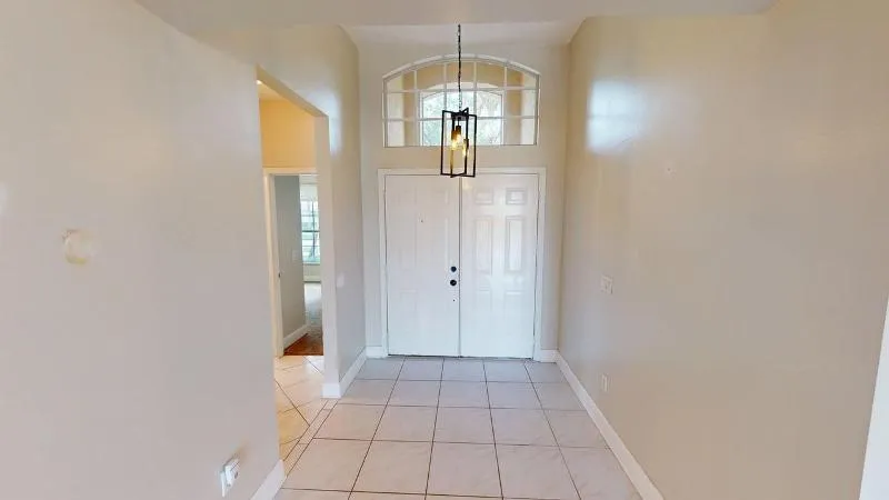 895-SW-Lake-Charles-Circle-06122026_1221
