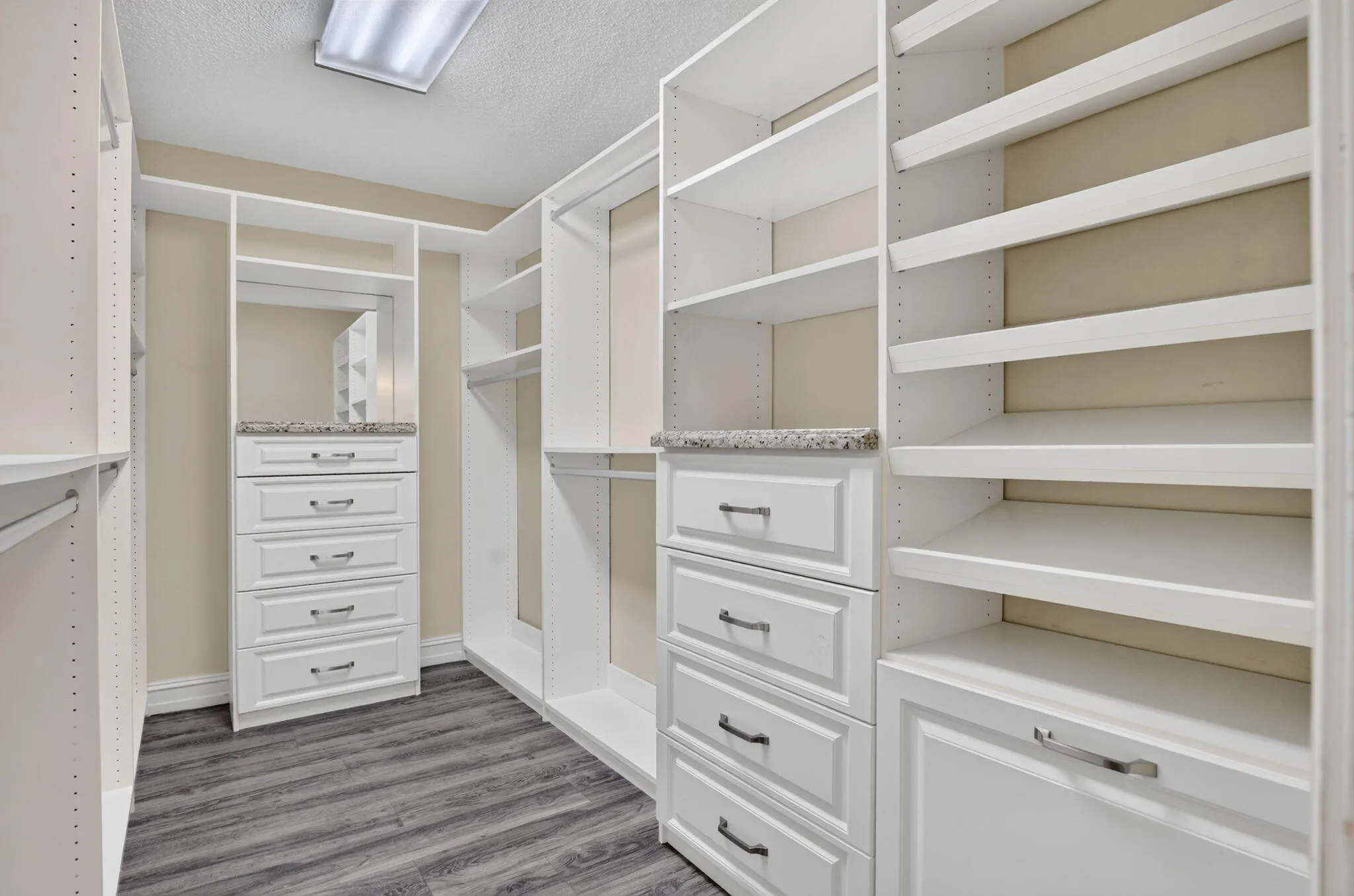 Walk-in closet