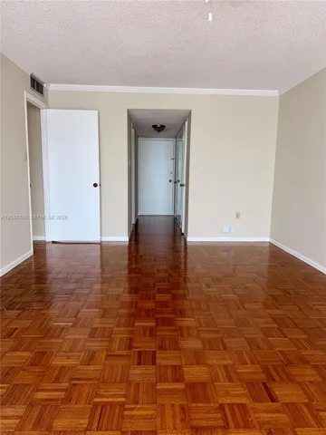 Master Bedroom w/ en suite bathroom, and two walk-in closets