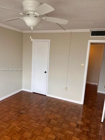 Bedroom 2 - walk-in closet