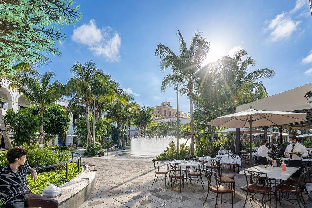 CityPlace Fountains and Fine Dining