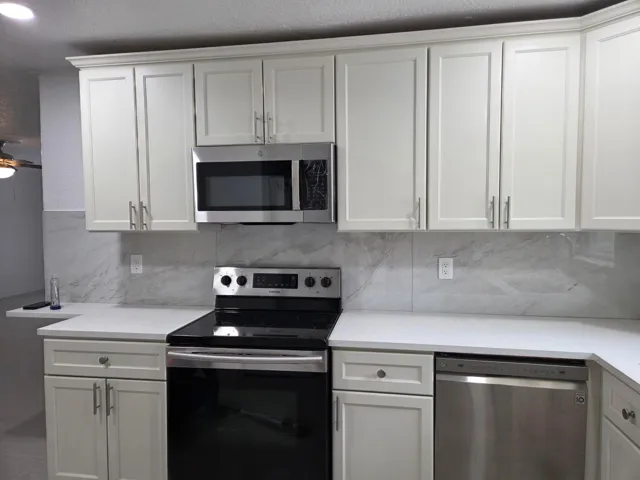 1000169107