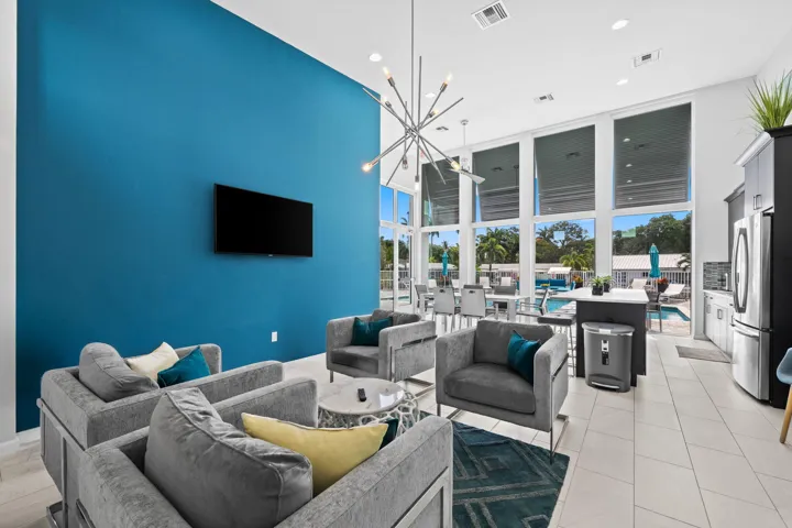 Lounge at the Club Room