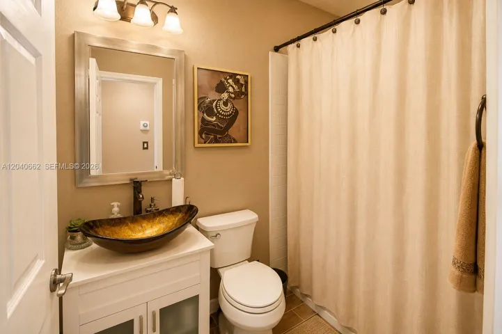 Photo 23