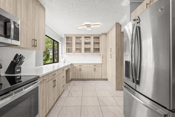 006-11262GreenLakeDrive-204-BoyntonBeach