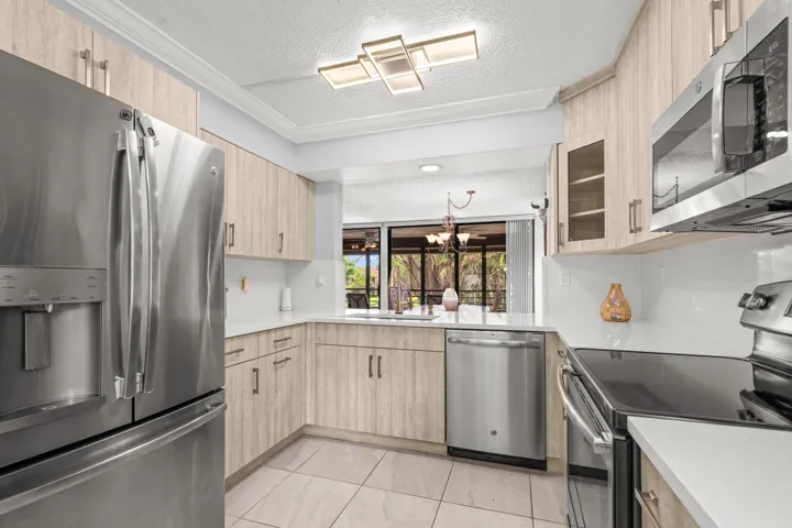 005-11262GreenLakeDrive-204-BoyntonBeach
