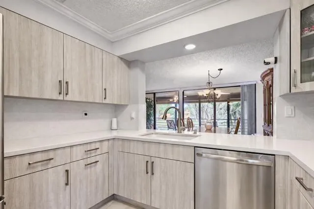 New kitchen