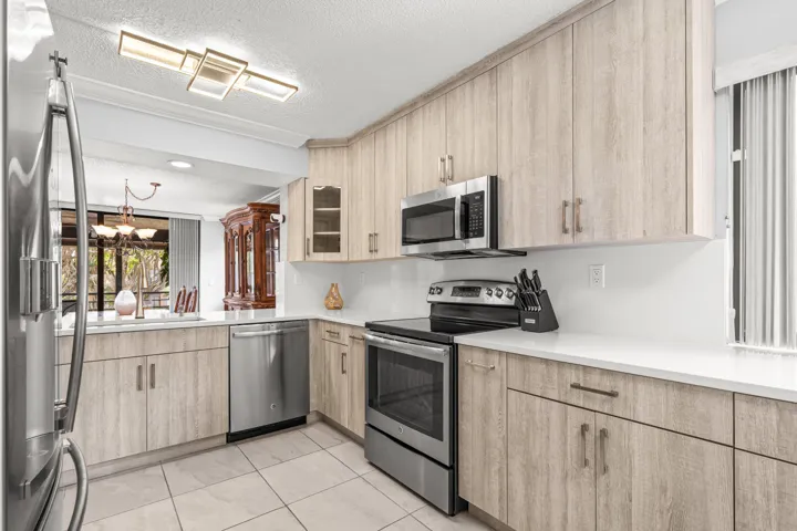 004-11262GreenLakeDrive-204-BoyntonBeach