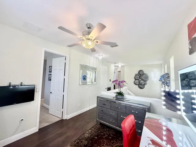 Upstairs Loft Area