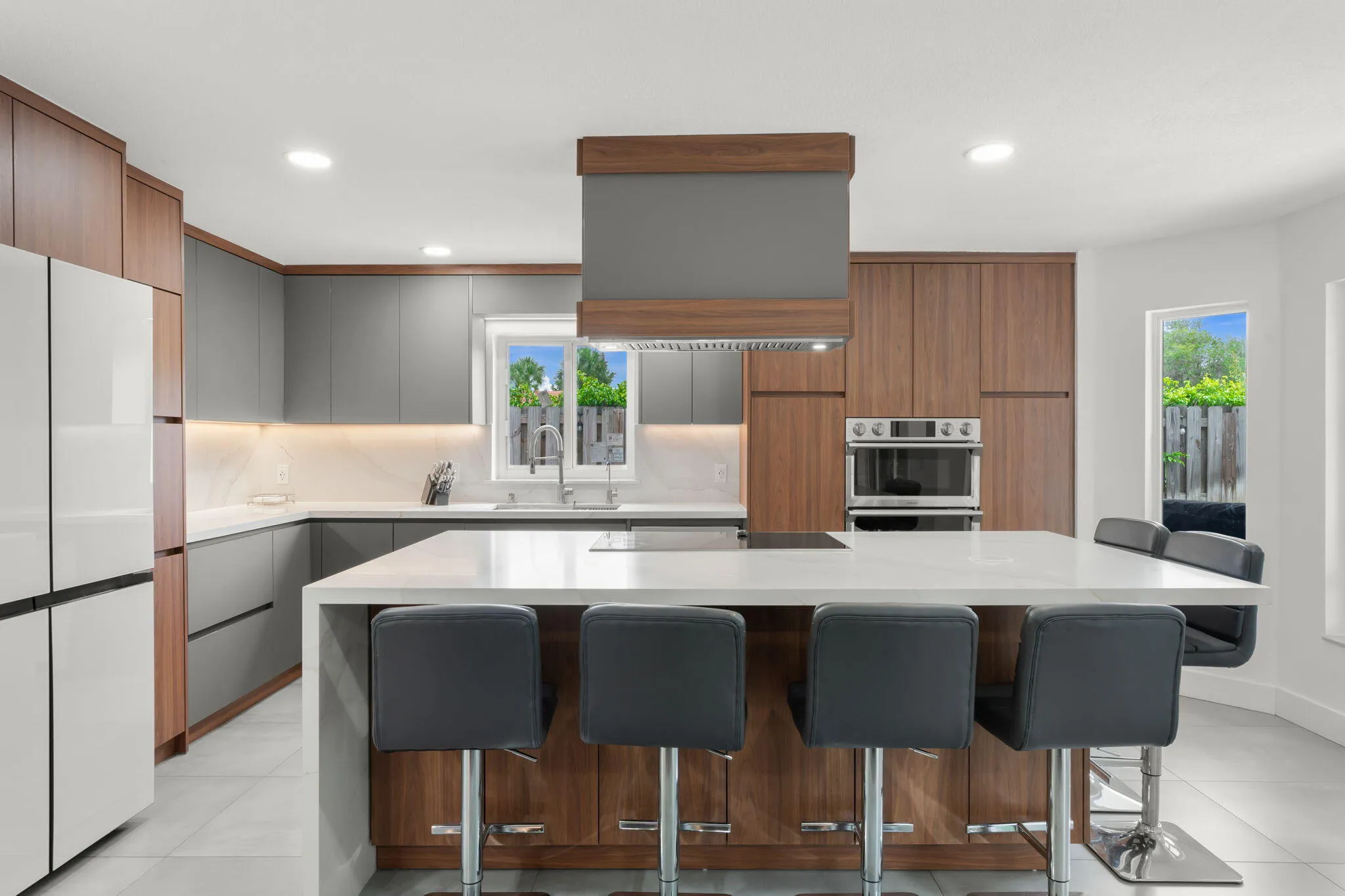 16-web-or-mls-52 Gables Blvd Weston, FL-